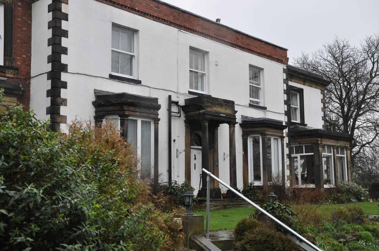 Bed and Breakfast Heath House Ossett Экстерьер фото