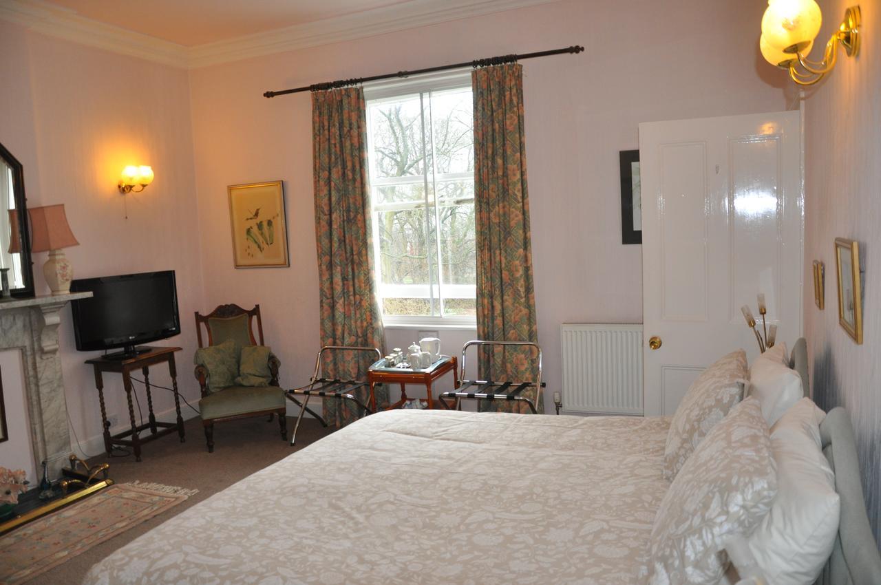 Bed and Breakfast Heath House Ossett Экстерьер фото