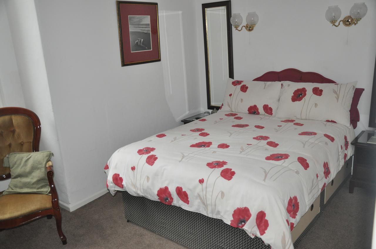 Bed and Breakfast Heath House Ossett Экстерьер фото