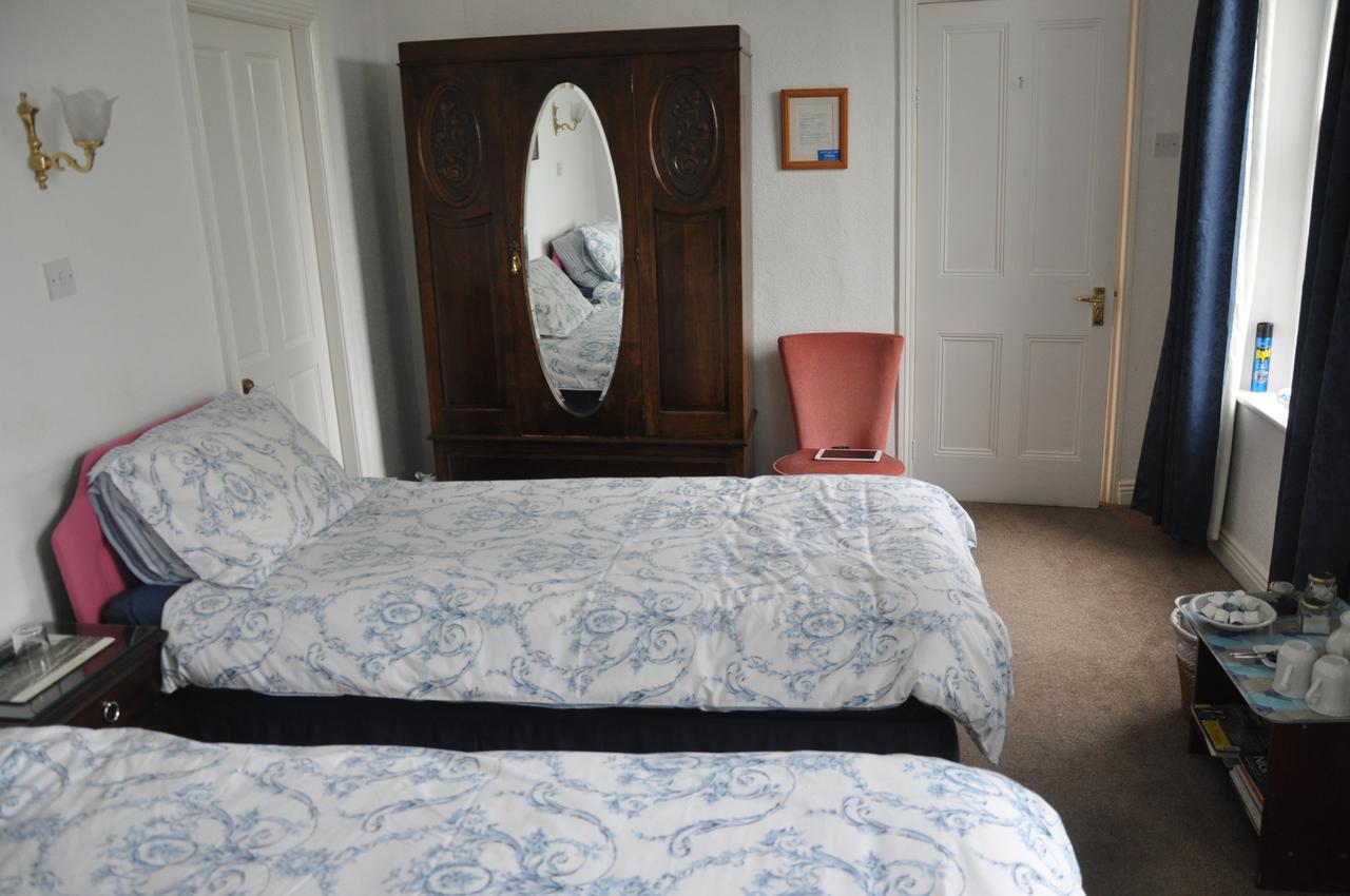 Bed and Breakfast Heath House Ossett Экстерьер фото
