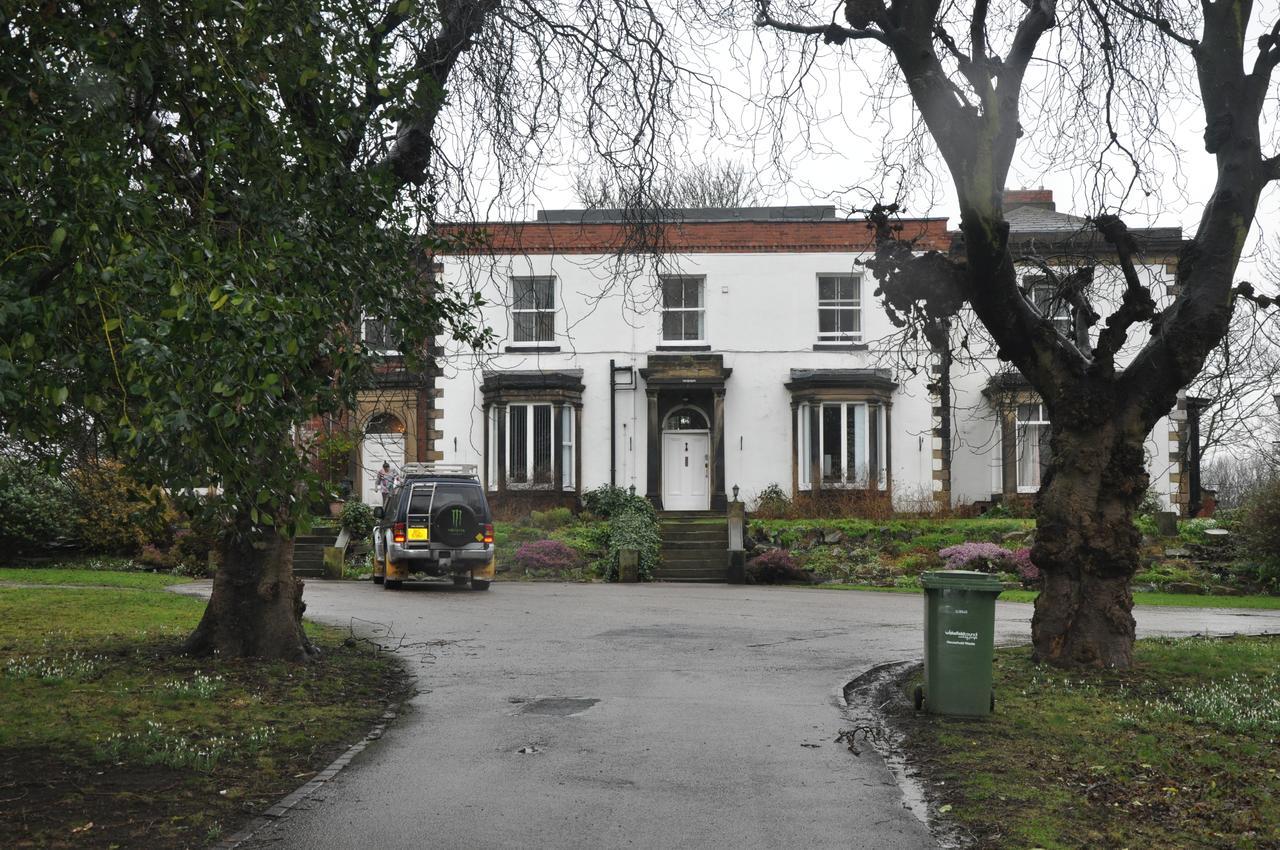 Bed and Breakfast Heath House Ossett Экстерьер фото
