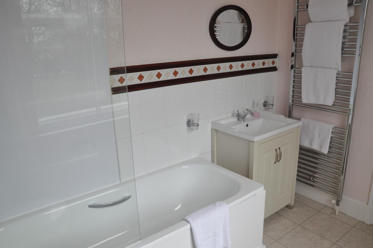 Bed and Breakfast Heath House Ossett Экстерьер фото