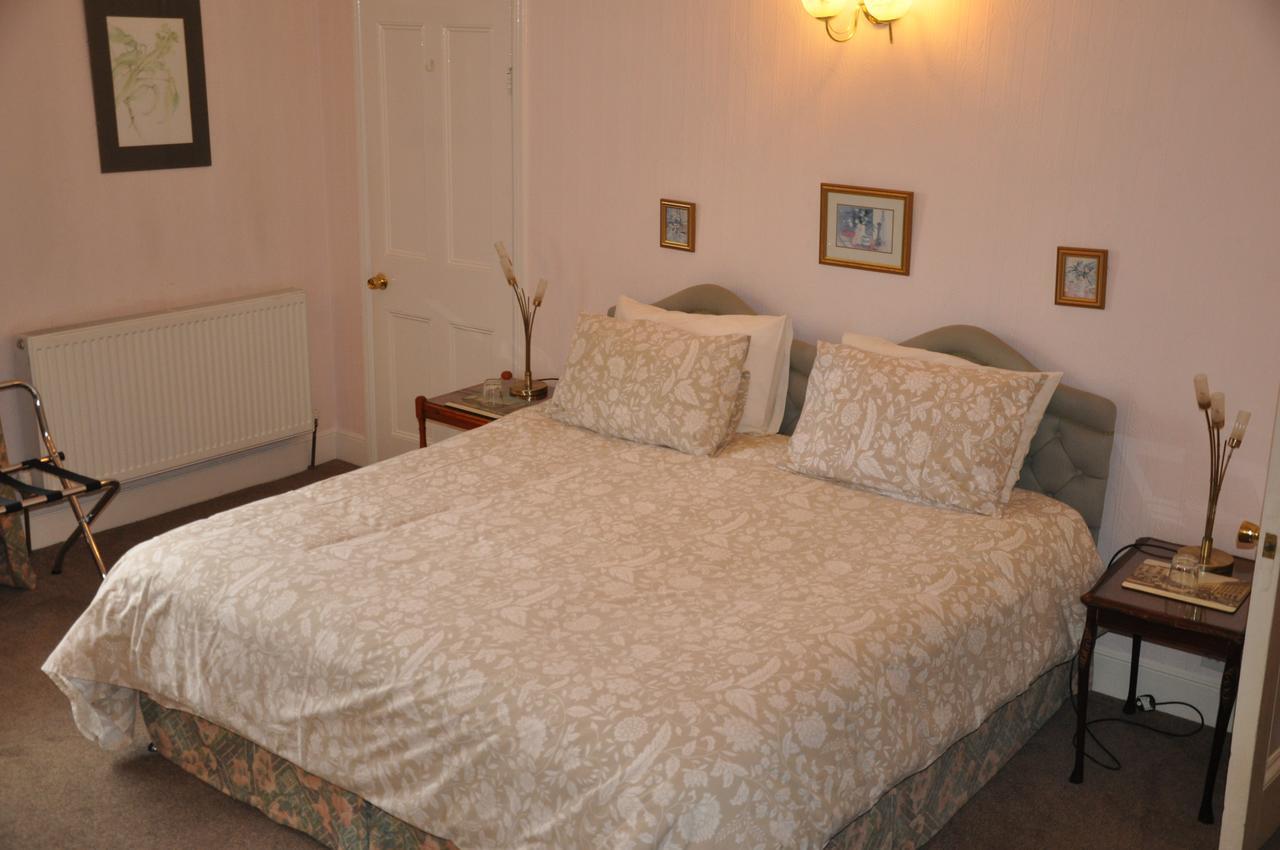 Bed and Breakfast Heath House Ossett Экстерьер фото